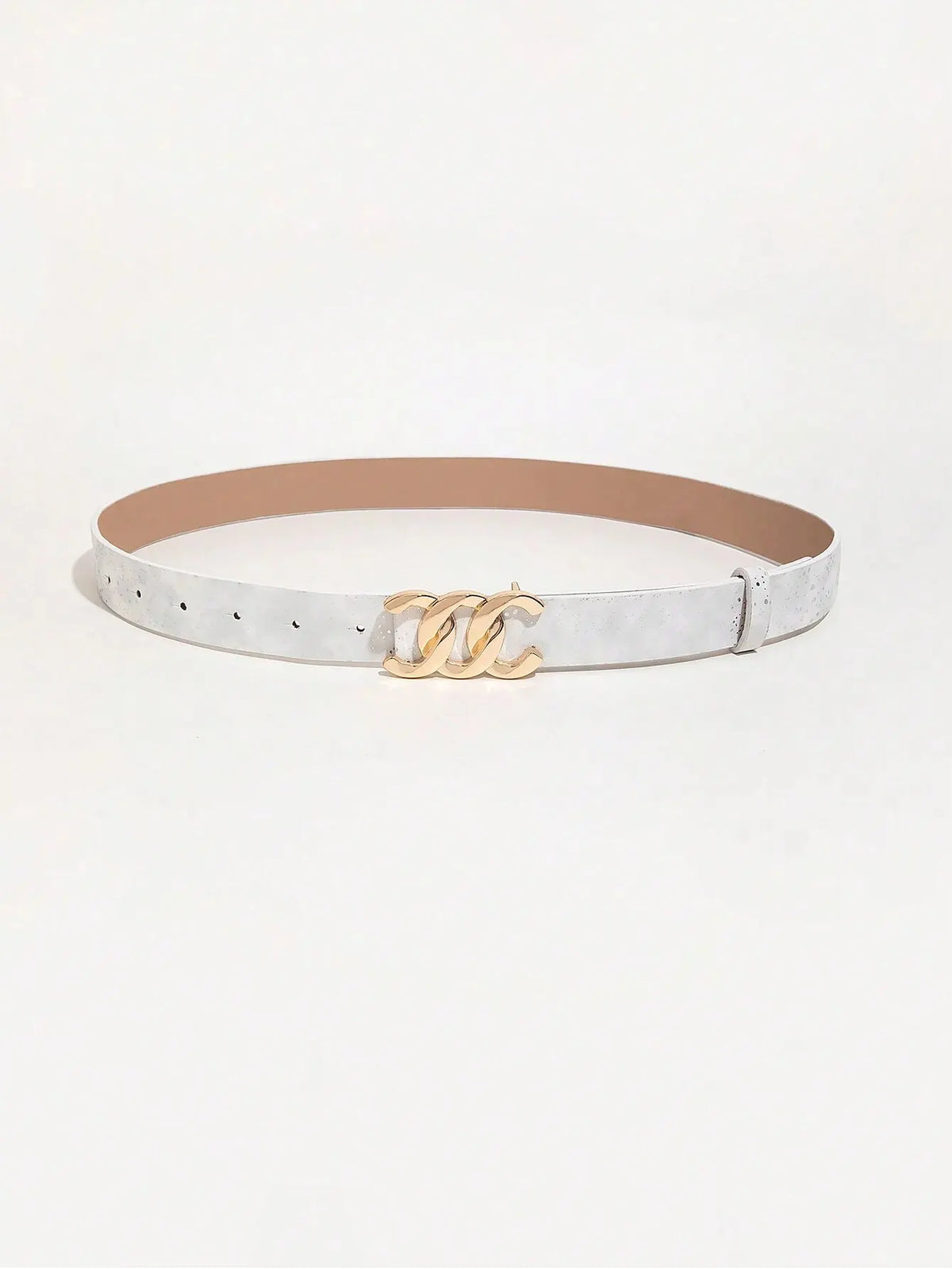 Cinto de Couro Preto com Fivela Tripla Elegante