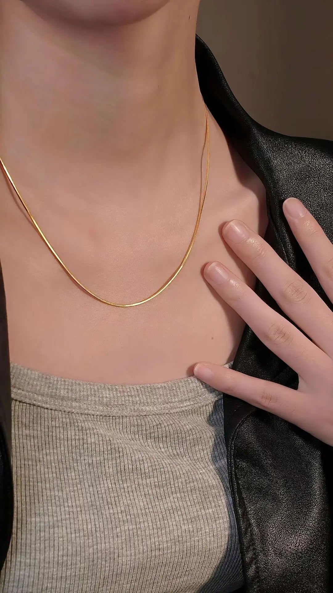 Colar de ouro real AU99, simples e elegante, nicho feminino, corrente de clavícula em ouro 24K, avançado e versátil, para sua namorada