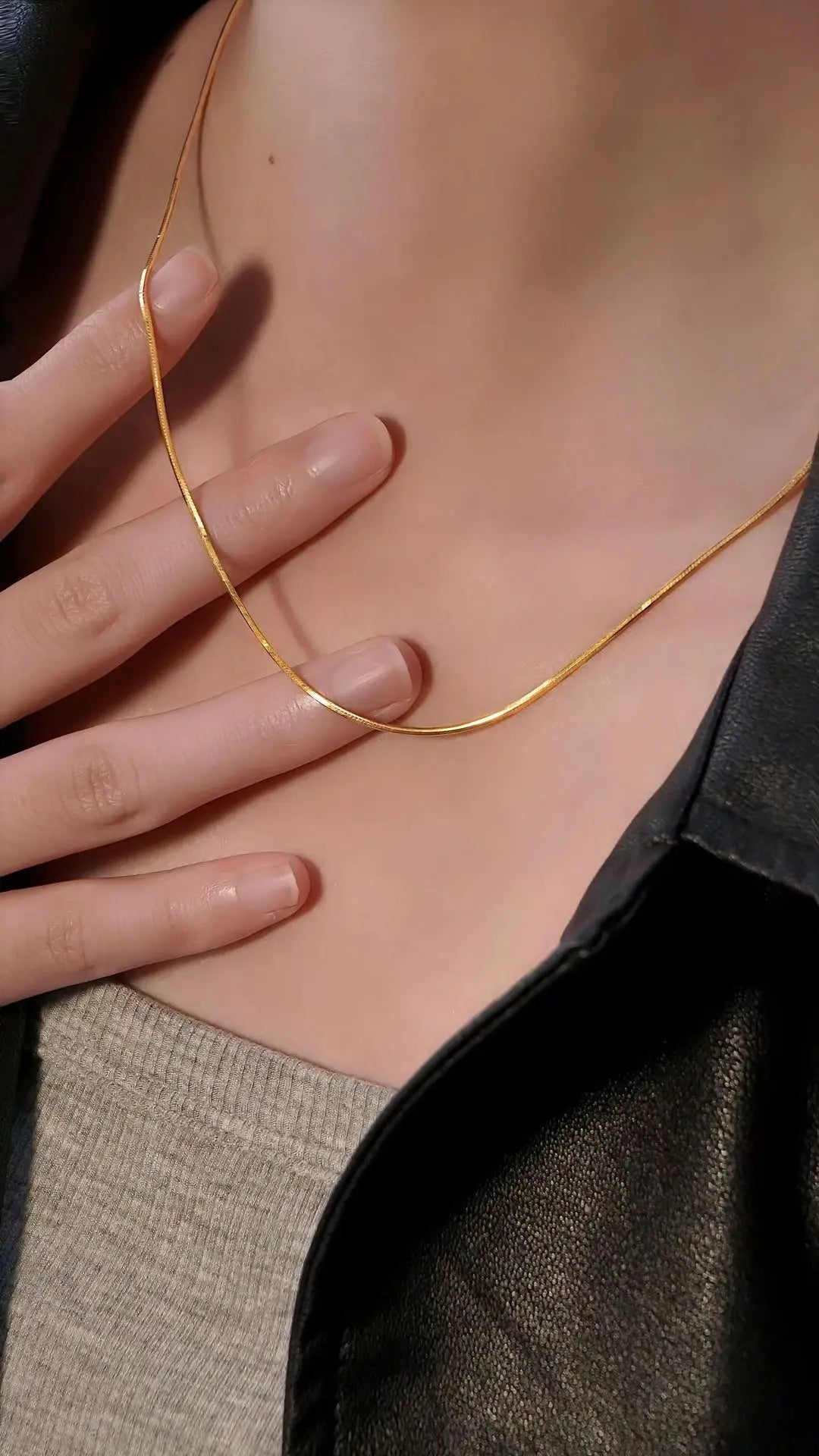 Colar de ouro real AU99, simples e elegante, nicho feminino, corrente de clavícula em ouro 24K, avançado e versátil, para sua namorada