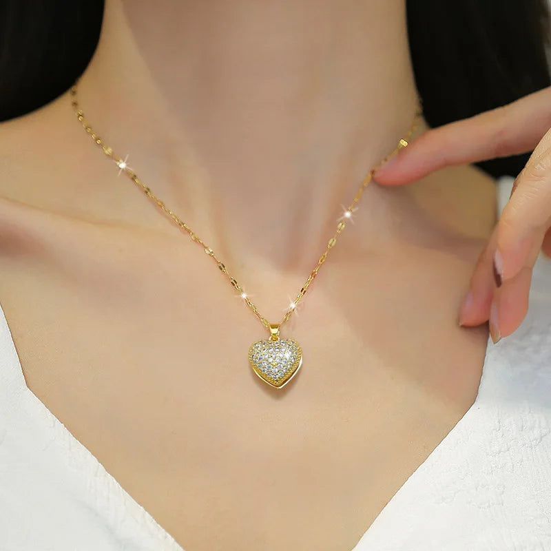 Colar Linda Top Coração de Pérola com Zircão Brilhante