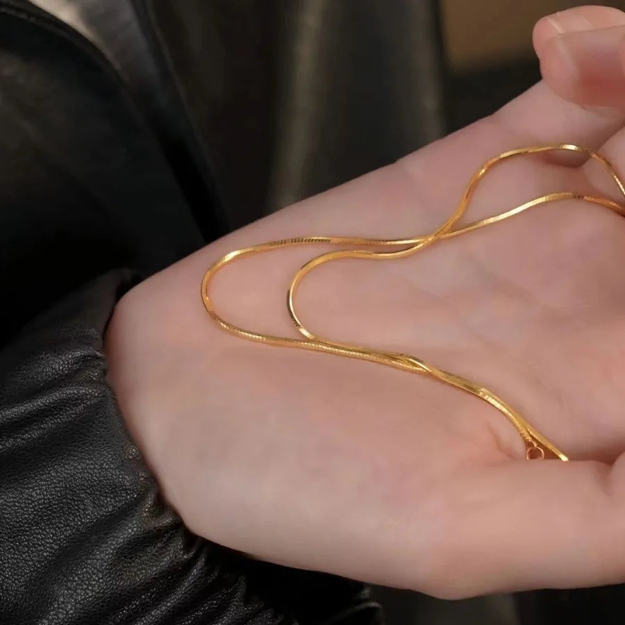 Colar de ouro real AU99, simples e elegante, nicho feminino, corrente de clavícula em ouro 24K, avançado e versátil, para sua namorada