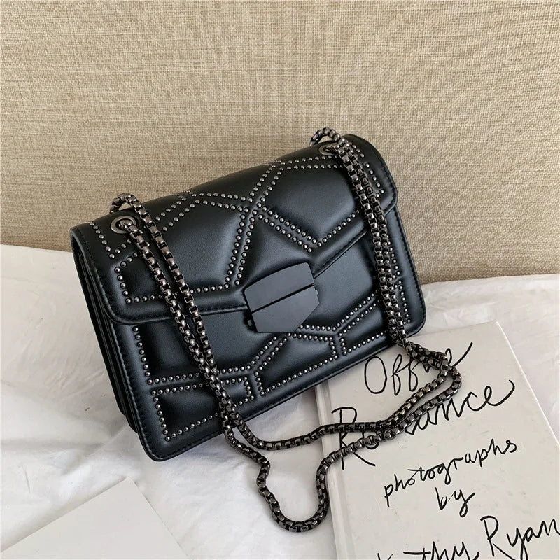 Bolsa Crossbody Linda Top com Rebites Vintage