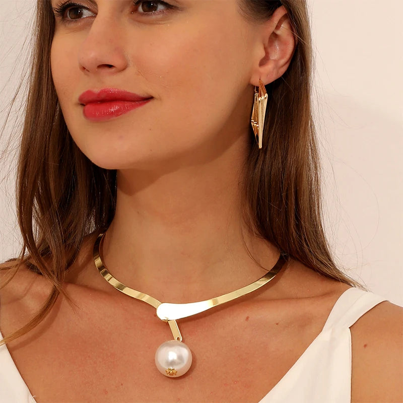 Colar Elegante Linda Top com Pérola Majestosa