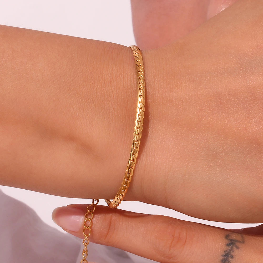Novo em minimalista criptografado nk corrente 18k banhado a ouro pulseira high-end aço inoxidável à prova dwaterproof água jóias diárias mulher