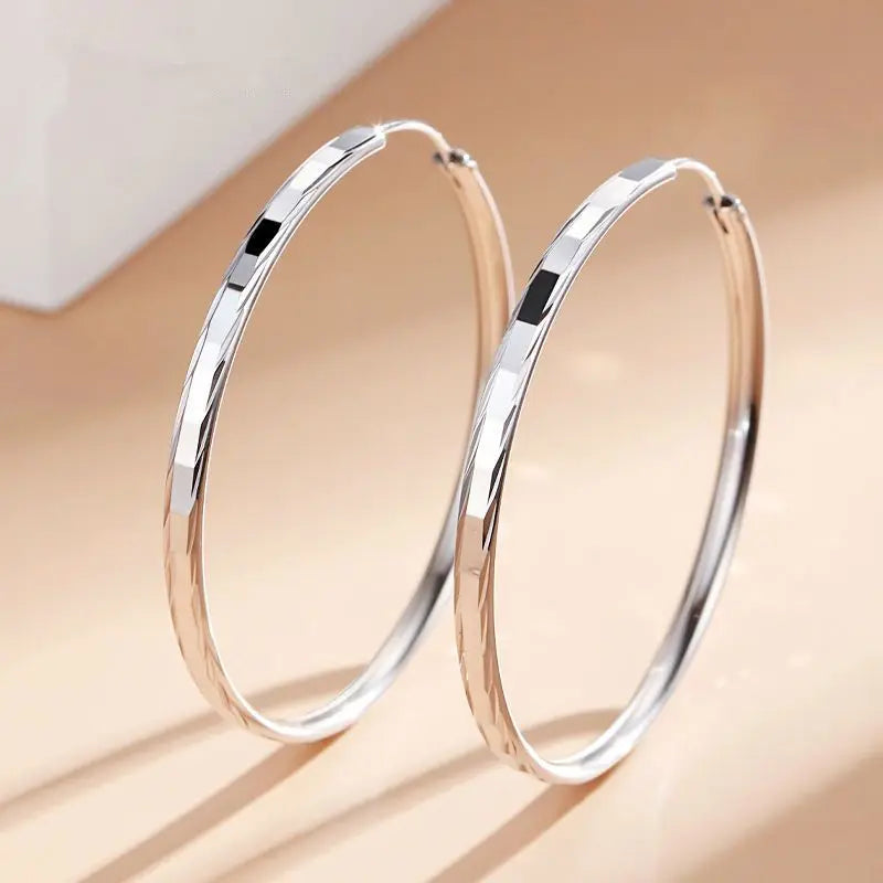 Brincos de Argola 18K Banhados a Ouro Linda Top