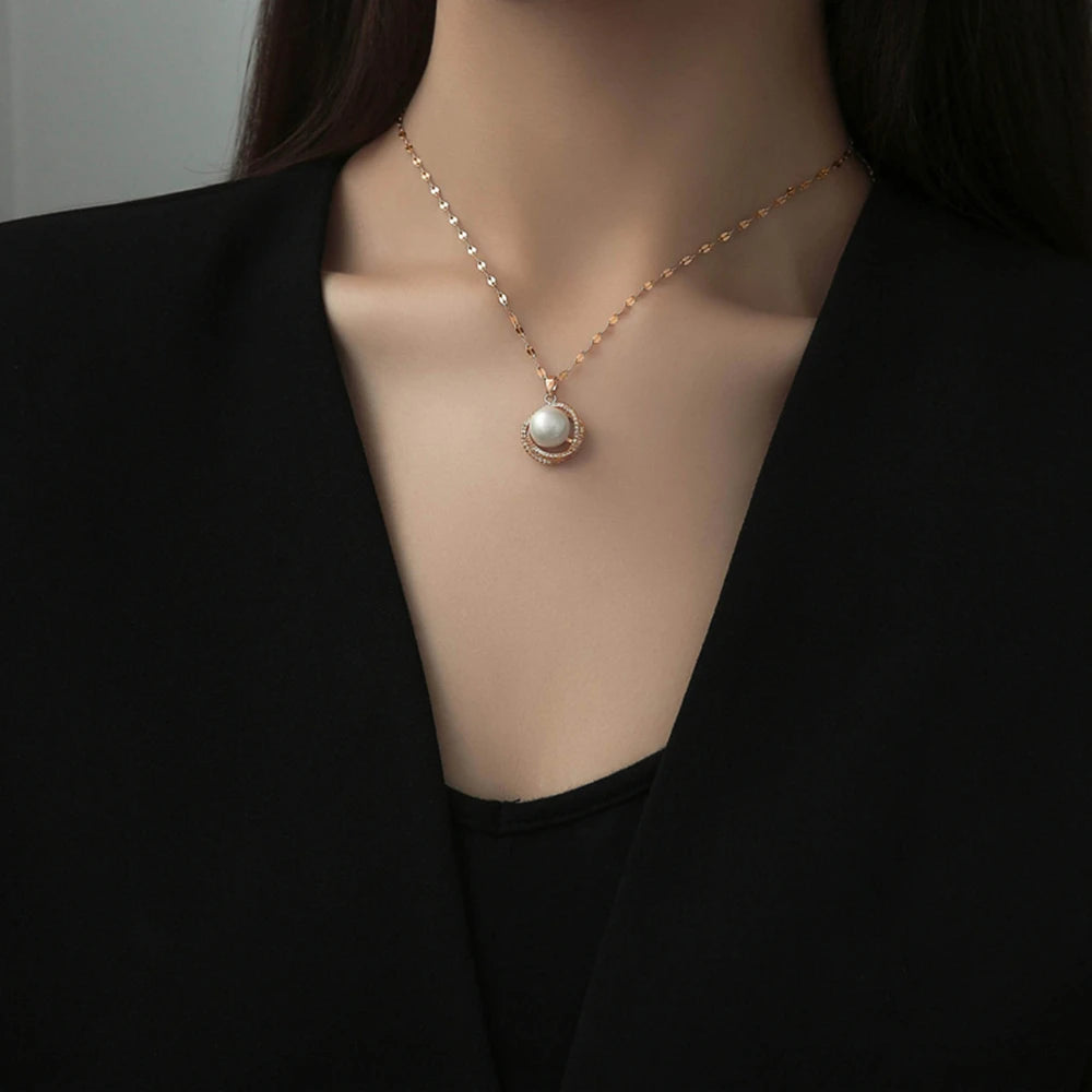 Colar Luxuoso de Pérola Banhado a Ouro 18K