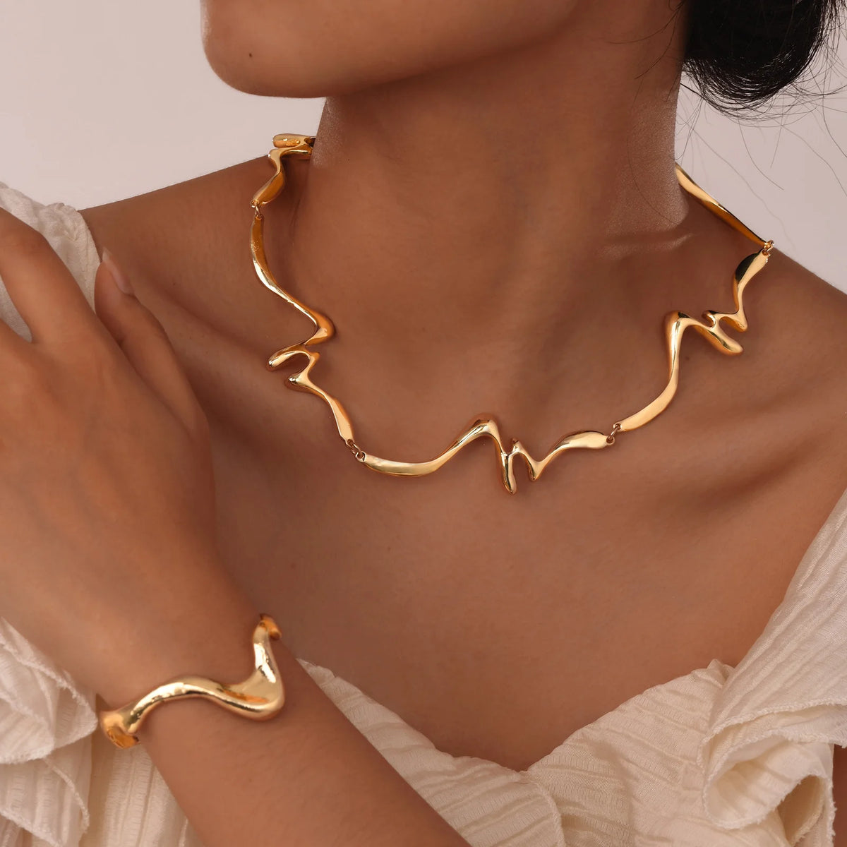 Pulseira Irregular de Punho Aberto Linda Top