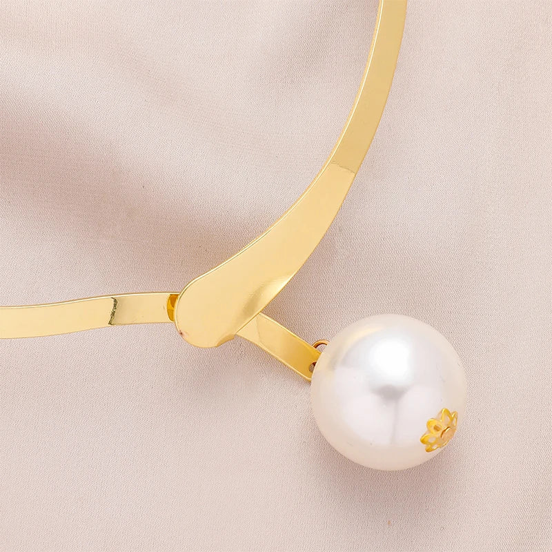 Colar Elegante Linda Top com Pérola Majestosa