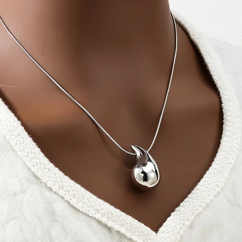 Conjunto Elegância Gotas Douradas Linda Top