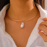 Colar gargantilha com pingente de pérolas imitações para mulheres, elegante torques circulares, colarinho moderno, acessórios bijuterias, 2023