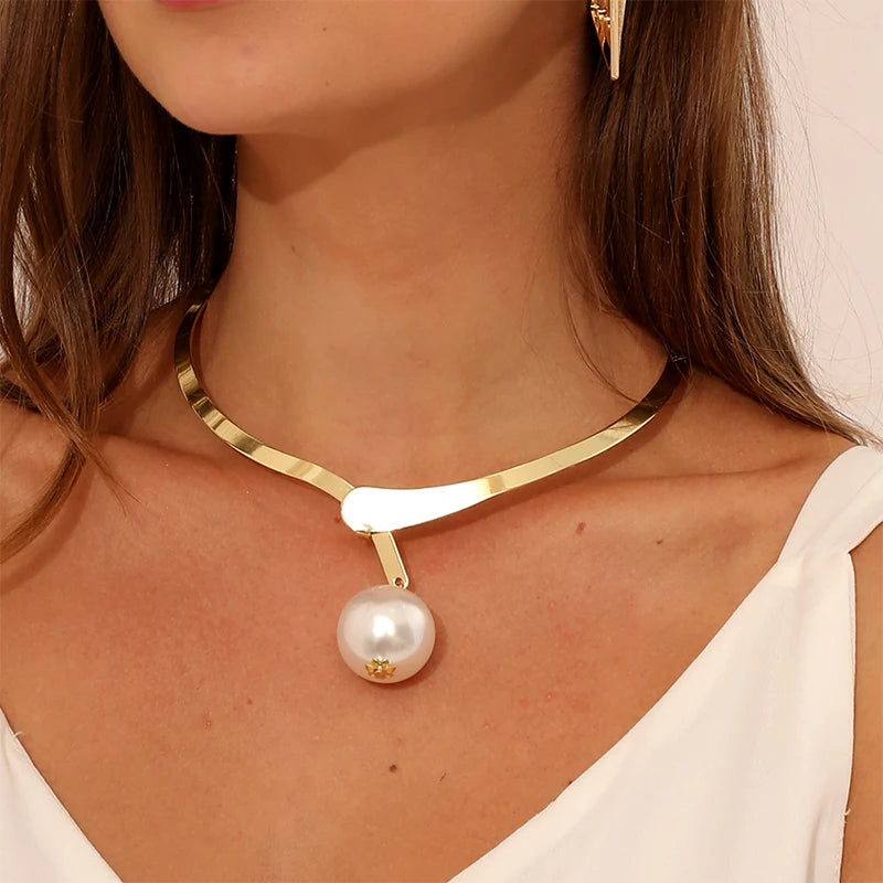 Colar Elegante Linda Top com Pérola Majestosa