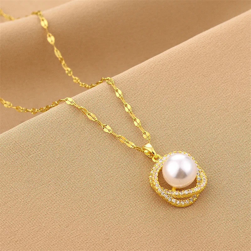 Colar Luxuoso de Pérola Banhado a Ouro 18K