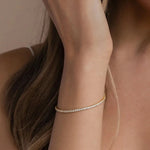 Manco pulseira brilhante banhada a ouro de aço inoxidável, zircônia branca de alta qualidade, fileira única, acessório simples para meninas