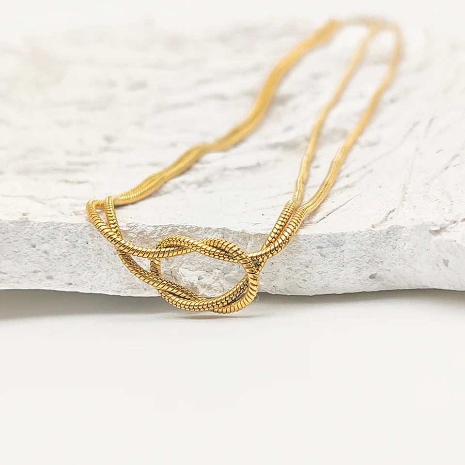 Colar Minimalista Linda Top Banhado a Ouro 14k