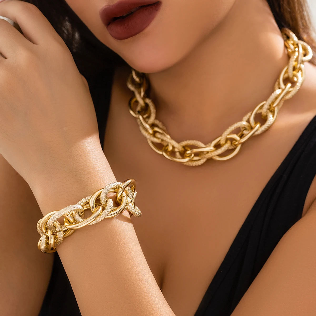 Conjunto Luxuoso de Correntes Cruzadas Linda Top