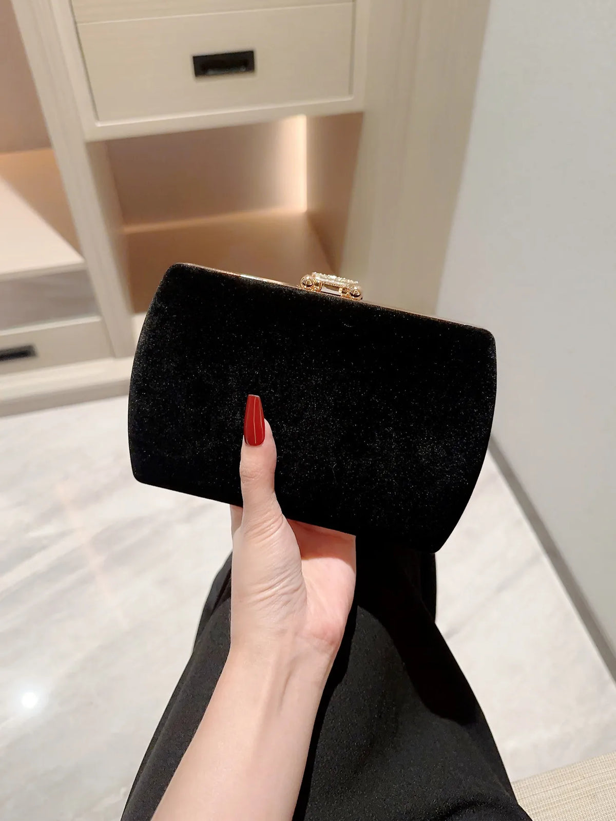 Clutch de Veludo com Strass Brilhante Linda Top