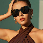 Óculos de Sol Quadrados Glamour 2024