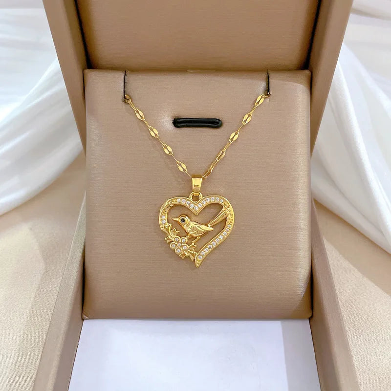 Aço Inoxidável Amor Coração Pérola Colar Pingente para Mulheres, Zircão Brilhante, Lua, Borboleta, Cadeia de Clavícula, Jóias De Casamento Gargantilha