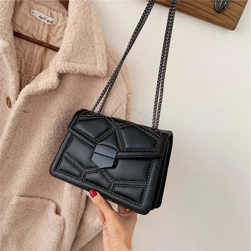 Bolsa Crossbody Linda Top com Rebites Vintage