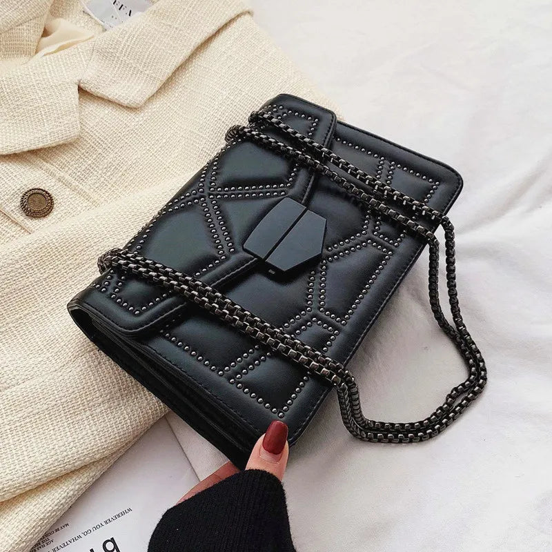 Bolsa Crossbody Linda Top com Rebites Vintage